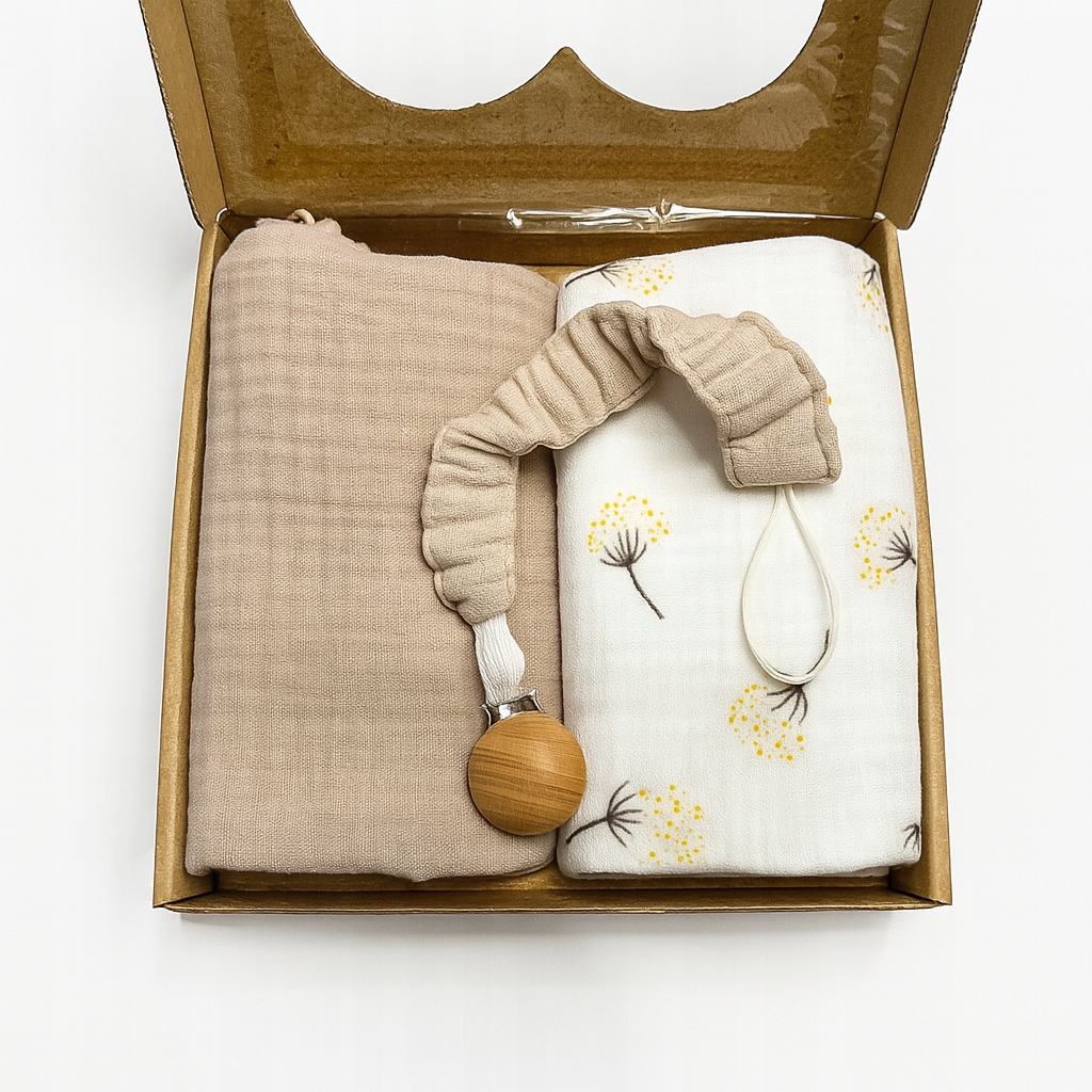 Box prezentowy mały: 2x Pielucha 60x60 cm, zawieszka- beżowy - obrazek 2